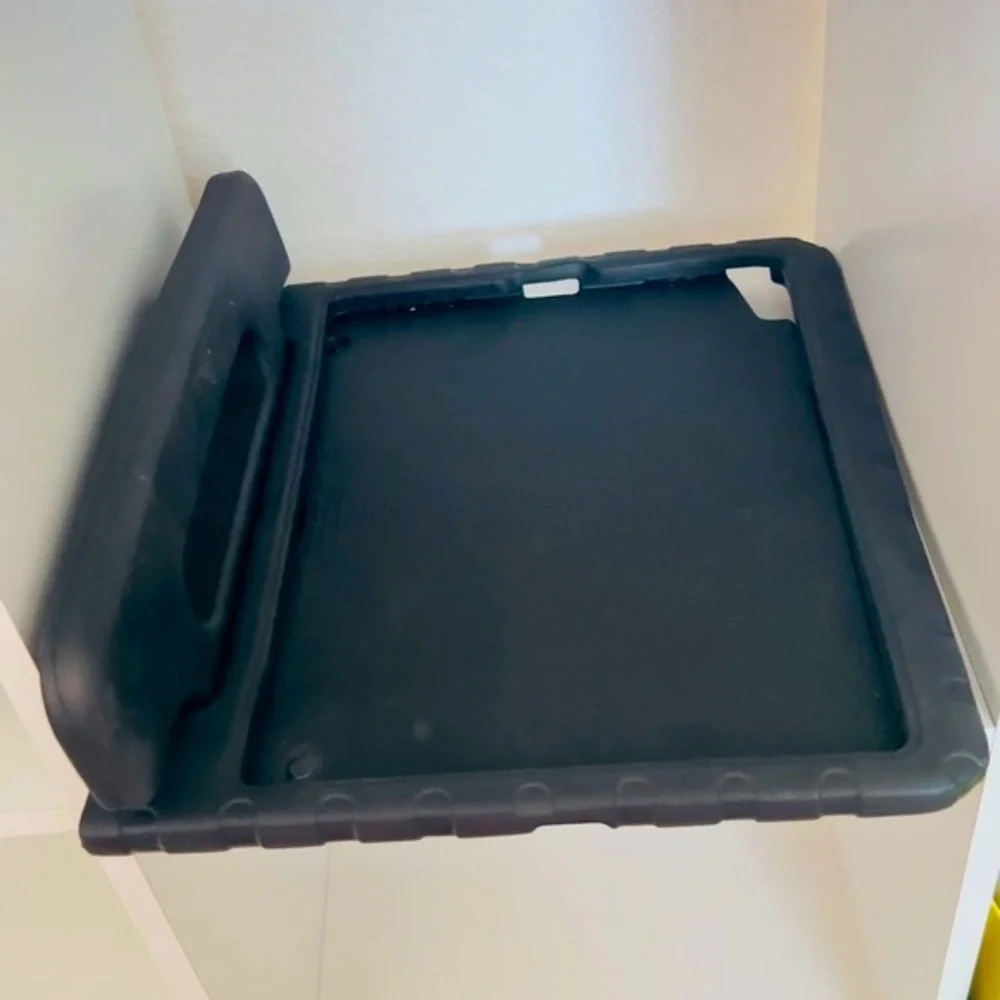 COOPER iPad Pro Dynamo Foam Case with Easy Grip Handle • Black • NEW